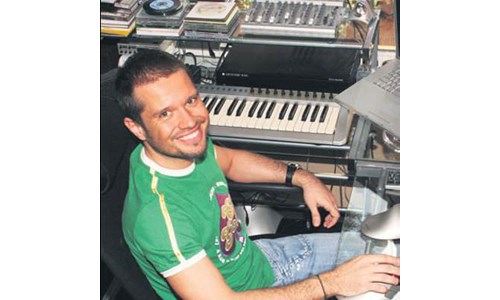 OZAN DOĞULU (TUŞLULAR)